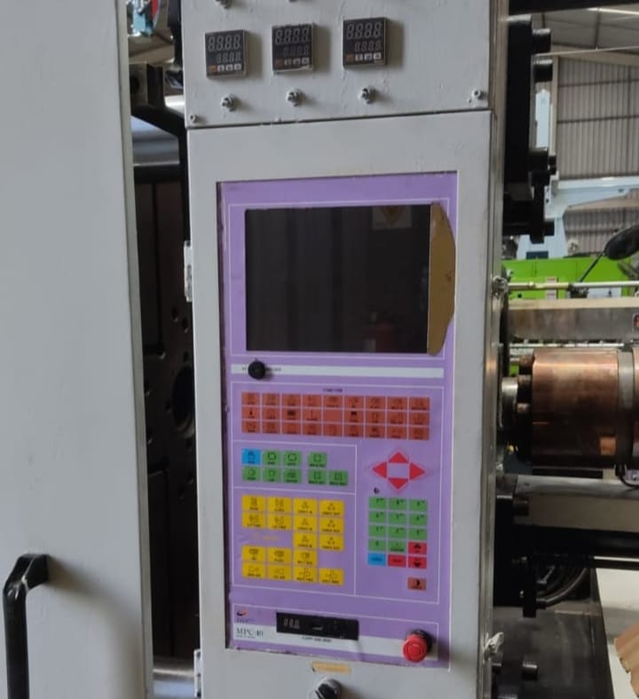 Injetora Chen Hsong 468 ton